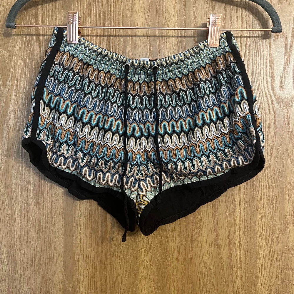 Ecote Urban Outfitters retro zip zag shorts